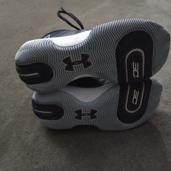 Under Armour SC 3zero Size 4y - Picture 6 of 7